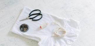 Biến áo phông cũ thành áo cổ yếm cực thời trang