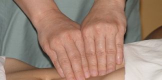 Hướng dẫn cách mát-xa cho vòng 2 đẹp như mơ - 1