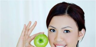 8 loại trái cây giúp tẩy răng trắng hiệu quả