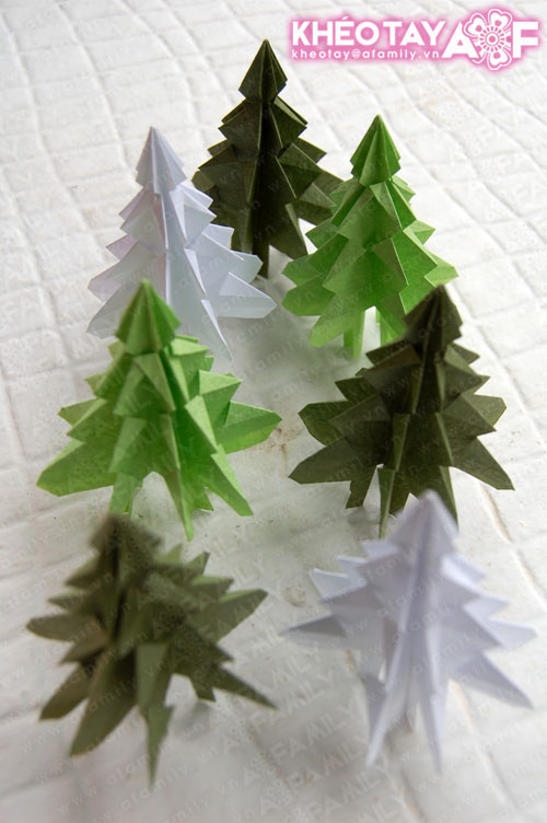Gấp cây thông Noel phong cách Origami dễ làm mà đẹp