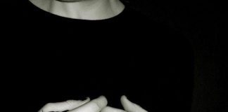 Bí mật từ câu nói trong giấc mơ lúc nửa đêm của chồng