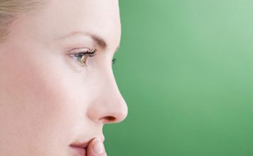 Đoán bệnh qua những đặc điểm bất thường của lưỡi - 1