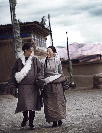 Bộ ảnh cưới 'tân cổ giao duyên' của cặp đôi Tây Tạng