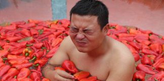 Ăn ớt ’yêu’ khỏe nhưng tôi bị loét dạ dày
