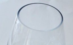 Cách làm quà handmade cực độc đáo từ cốc thủy tinh