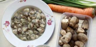 Cách nấu cháo hàu đậm đà ấm bụng cho bữa sáng