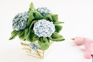 Cách làm chậu hoa cẩm tú cầu bằng vải cực dễ thương