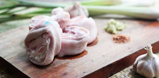 Chân giò kho sả ớt đậm đà, nóng hổi cho bữa cơm ngày lạnh