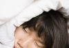 Những thói quen khi ngủ khiến bạn già yếu nhanh chóng