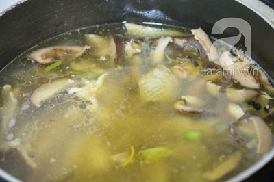 Cách nấu súp gà cực ngon cho bé yêu ngày cuối tuần