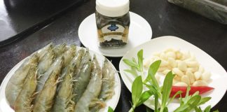 Cách làm tôm xóc tỏi thơm ngon mê mẩn