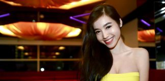 Bí quyết để vòng 1 nở nang như Elly Trần - 1