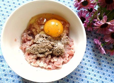 Cách làm trứng rán thịt ngon dân dã dễ làm dễ ăn
