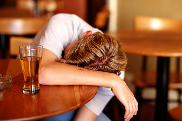 4 tác hại cho sức khỏe của việc say rượu
