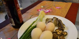 Trứng rán nấm hương mộc nhĩ thơm nồng bếp nhỏ - 1