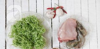 Cách làm nộm rau muống giòn ngon cho bữa cơm hè