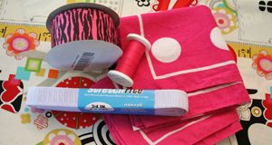 May váy cho bé chỉ bằng 2 chiếc khăn vuông