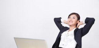 4 bệnh về sinh lý đe dọa chị em văn phòng