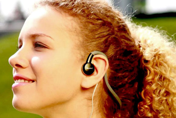 Các bệnh dễ mắc phải do đeo tai nghe quá nhiều