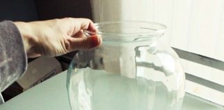 Cách trang trí bình thủy tinh bằng sơn cực đẹp mà đơn giản