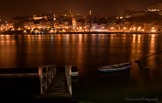 Thăm Cais da Ribeira linh hồn của Porto