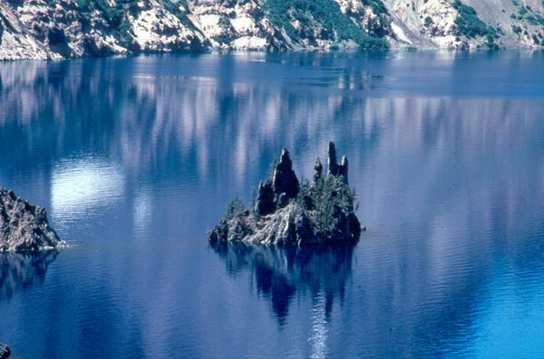 Huyền bí vẻ đẹp công viên quốc gia Crater Lake