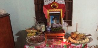 Người đàn ông tự thiêu cùng bé gái để... "thương lượng" tình cảm!