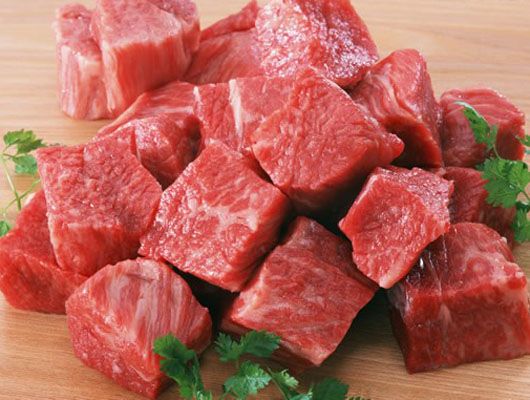 Cách tránh nguy cơ ngộ độc từ thịt bò bị bơm nước