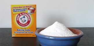Cách làm trắng răng bằng bột baking soda