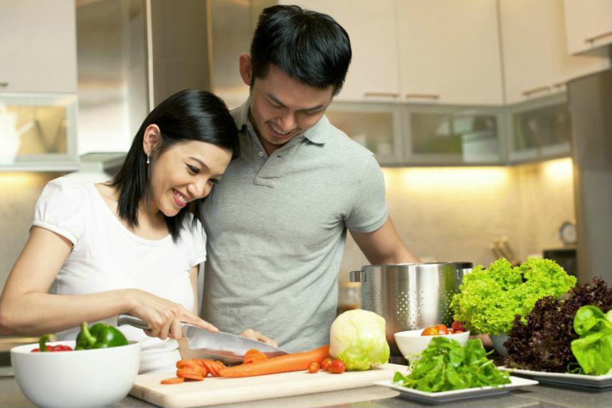 Vợ chồng muốn hạnh phúc phải giúp nhau làm việc nhà