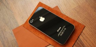 Làm túi đựng điện thoại tiện lợi cho những chuyến du lịch