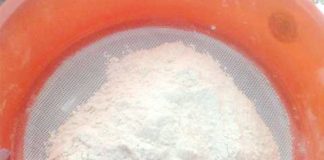 Cách làm mặt nạ bột mì trị mụn, sáng da