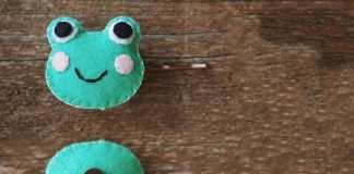 Hãy tự làm kẹp tóc hình mặt ếch tặng bé làm điệu