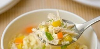 Súp gà khai vị cho tiệc Giáng Sinh