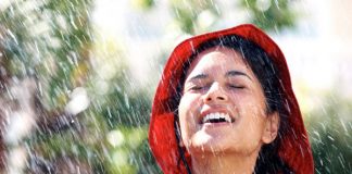 Nước mưa có tốt cho da không?