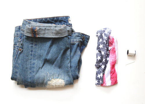 Học lỏm công thức làm mới quần jeans cũ cực “chất”