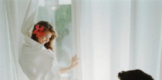 Sau 4 tháng yêu nhau, bạn gái đã chủ động đỏi hỏi "chuyện ấy"