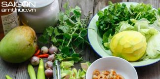 Gỏi xoài tôm khô ngọt thơm, dịu mát bữa cơm tối ngày hè