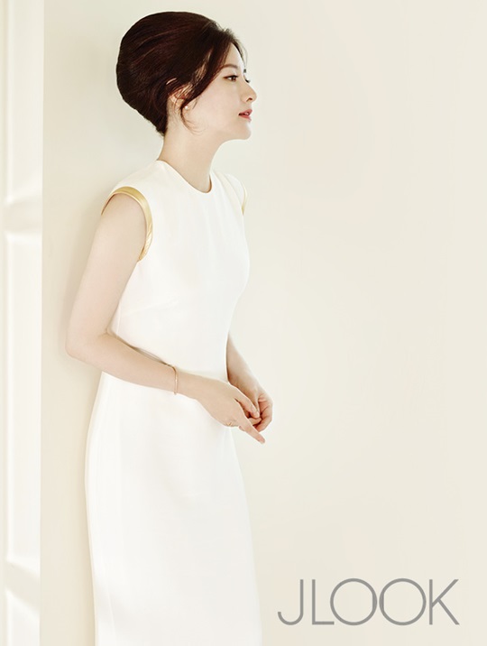 Lee-Young-Ae-7-9572-1438134269.jpg