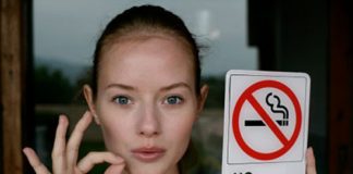 Tác hại của việc uống cà phê và hút thuốc lá cùng lúc