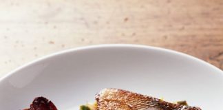 6 thủ phạm gây hôi miệng cần hạn chế