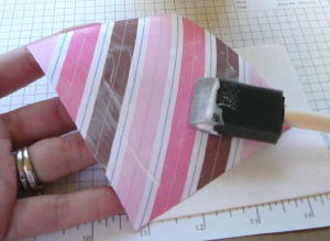 Cách làm hộp quà cực kute từ giấy và ruy băng