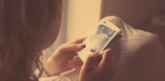 "Hãy cho em một đứa con, em hứa sẽ không nói ra cha nó là ai..."