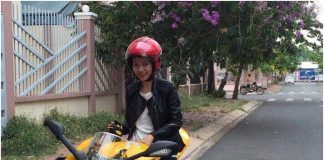 Cô gái xinh đẹp chạy xe Ducati hầm hố trên phố Sài Gòn