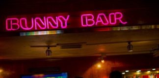 Nữ "công nhân tình dục" bất ngờ chia sẻ về cuộc sống hàng ngày