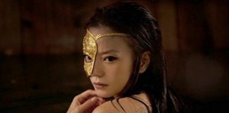 Đàn bà và chiếc mặt nạ “em ổn!”