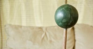 cach_lam_chau_hoa_dep_bang_vai_tho_moc_mac