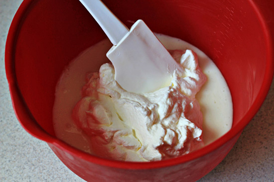 Cách làm kem trộn trắng da toàn thân an toàn