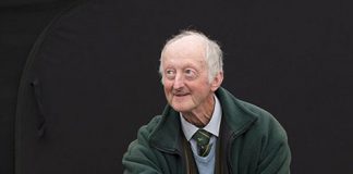 Hoảng hồn với những loại rau củ khổng lồ như trong phim cổ tích