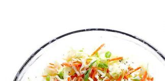 Mát lịm người với cách làm salad rau trộn sữa chua